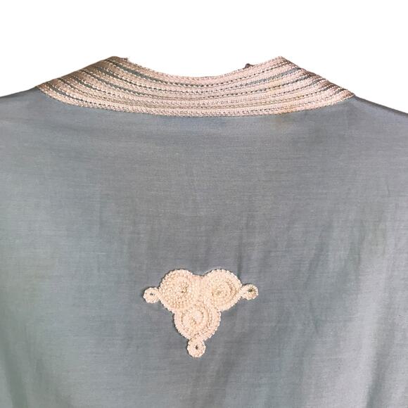 J.McLaughlin Tunic Top Womens Size 6 Blue V-Neck Embroidered Beach Coastal - Picture 4 of 10